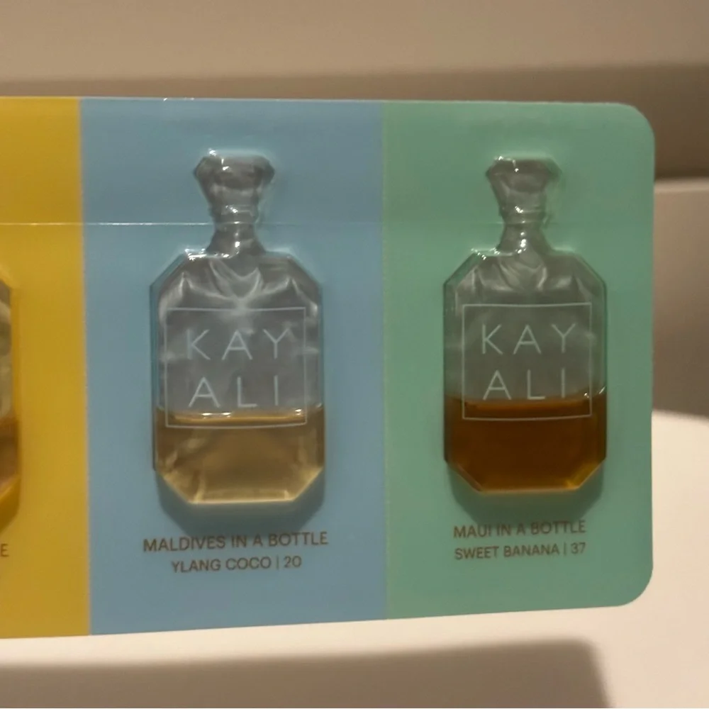 Kayali Vacation in a Bottle Samples Set